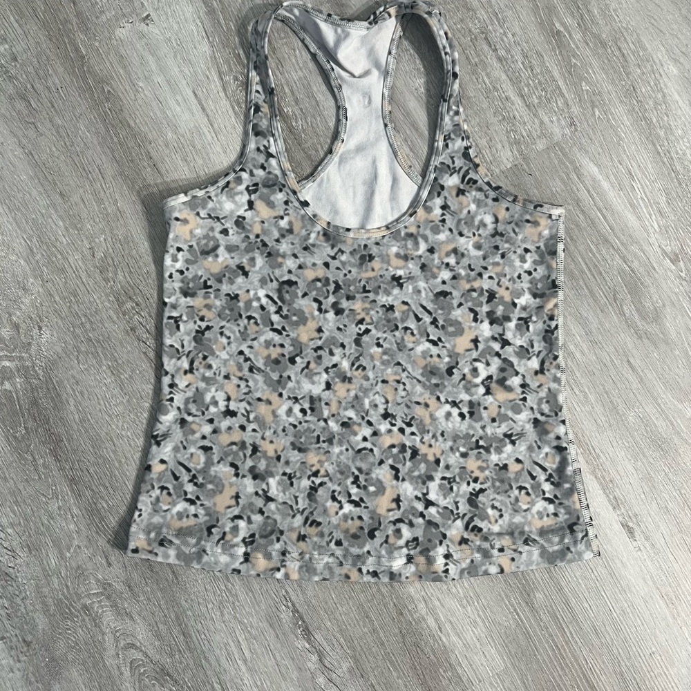lululemon athletica Gray and Tan Patterned Tank Top